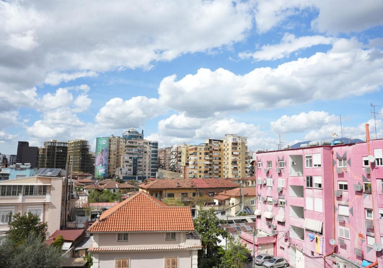Ogi'S Central Apartment تيرانا المظهر الخارجي الصورة