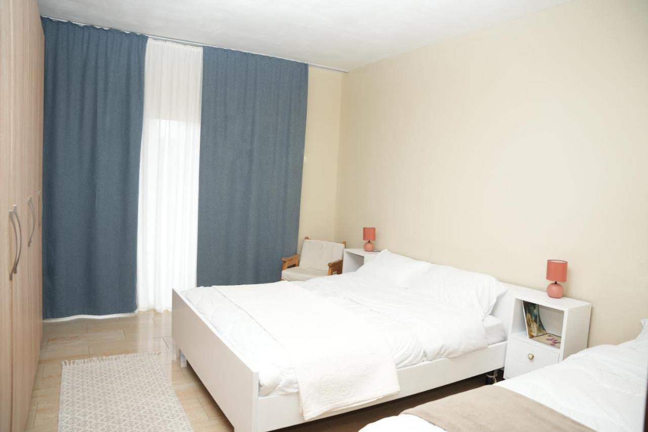 Ogi'S Central Apartment تيرانا المظهر الخارجي الصورة